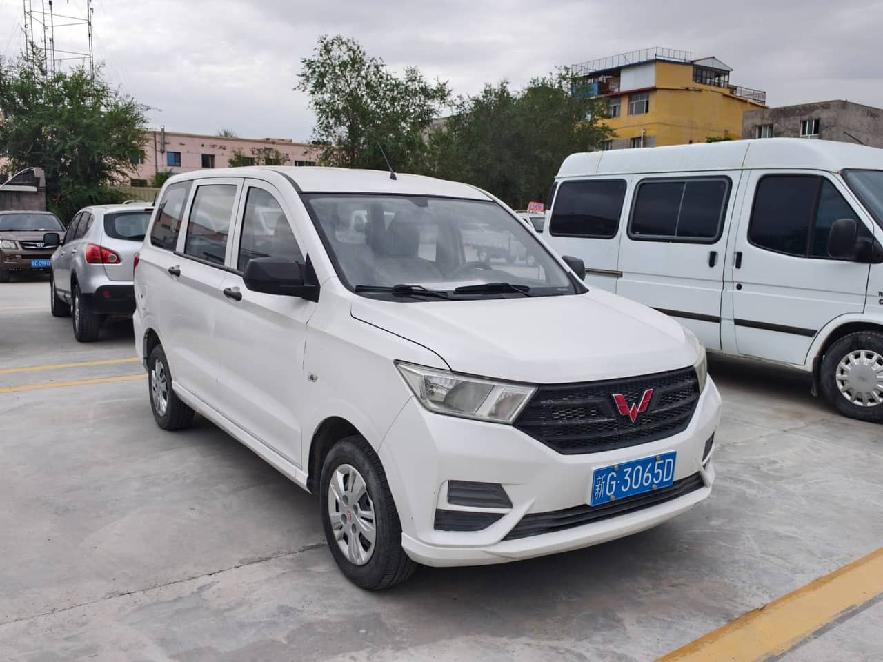 2021 Wuling Hongguang; curated vehicle image