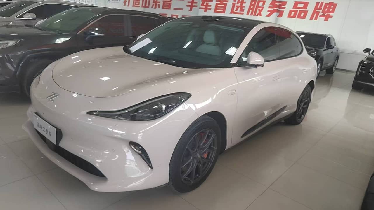 2024 IM Motors LS6; curated vehicle image