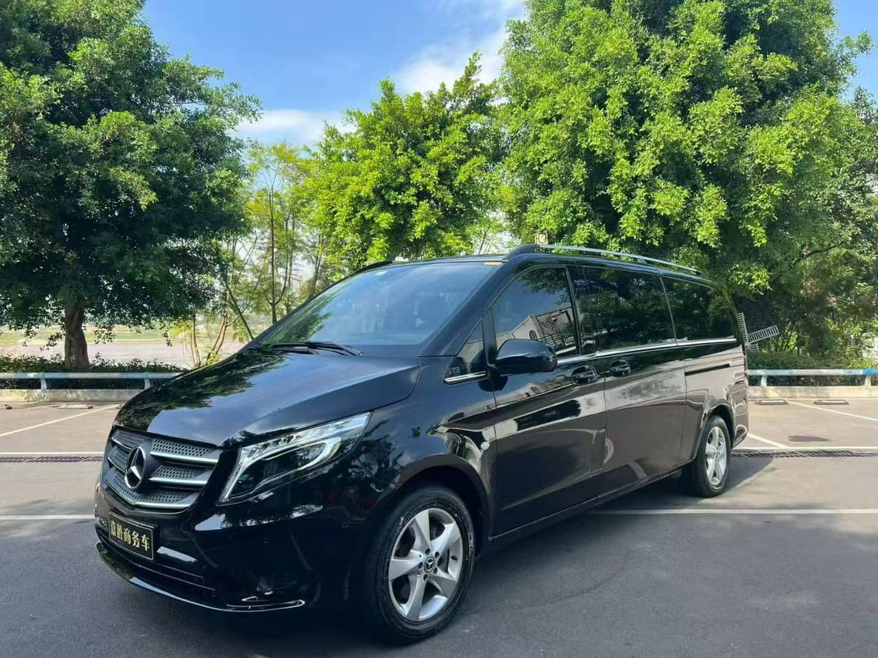 2019 Mercedes-Benz Vito; curated vehicle image
