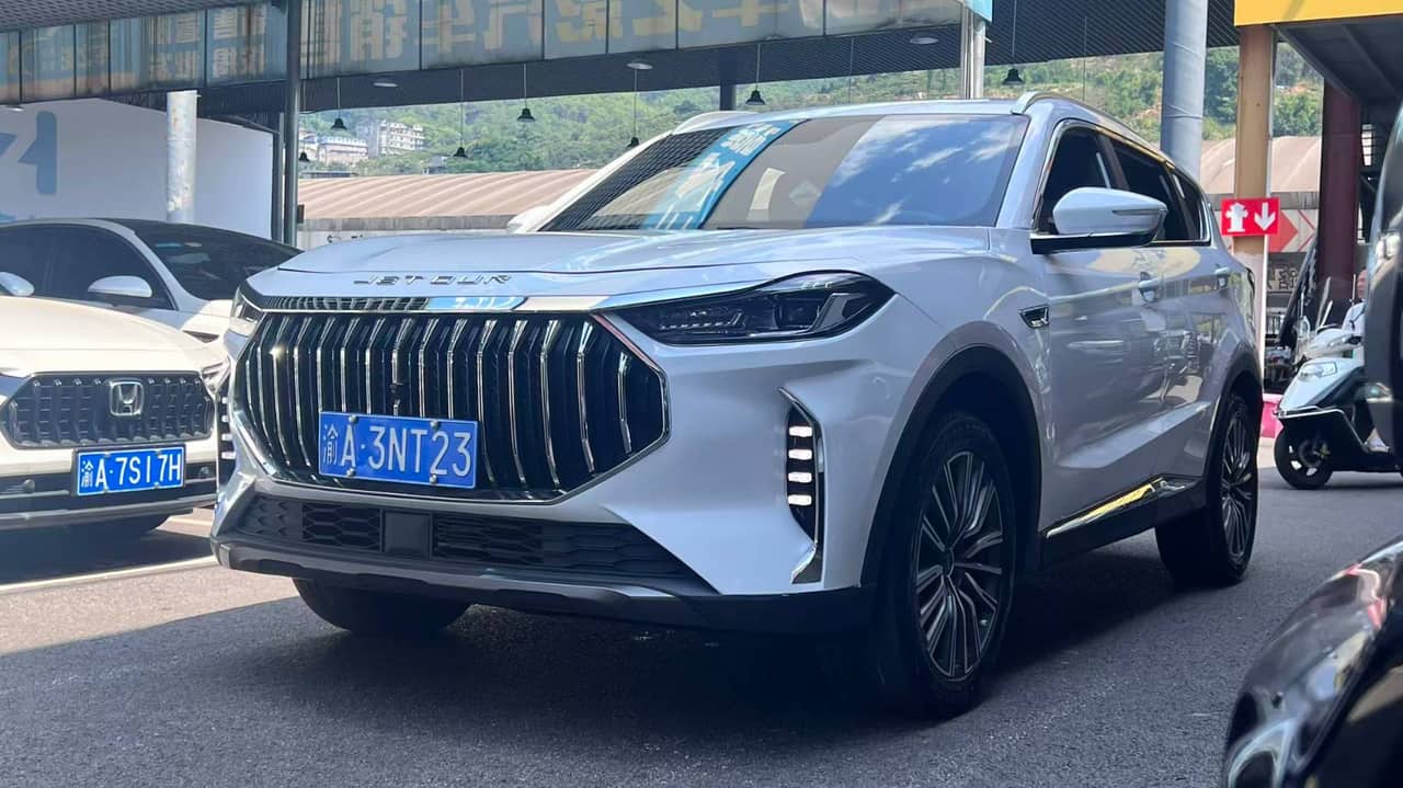 2022 Jetour X70 PLUS; curated vehicle image