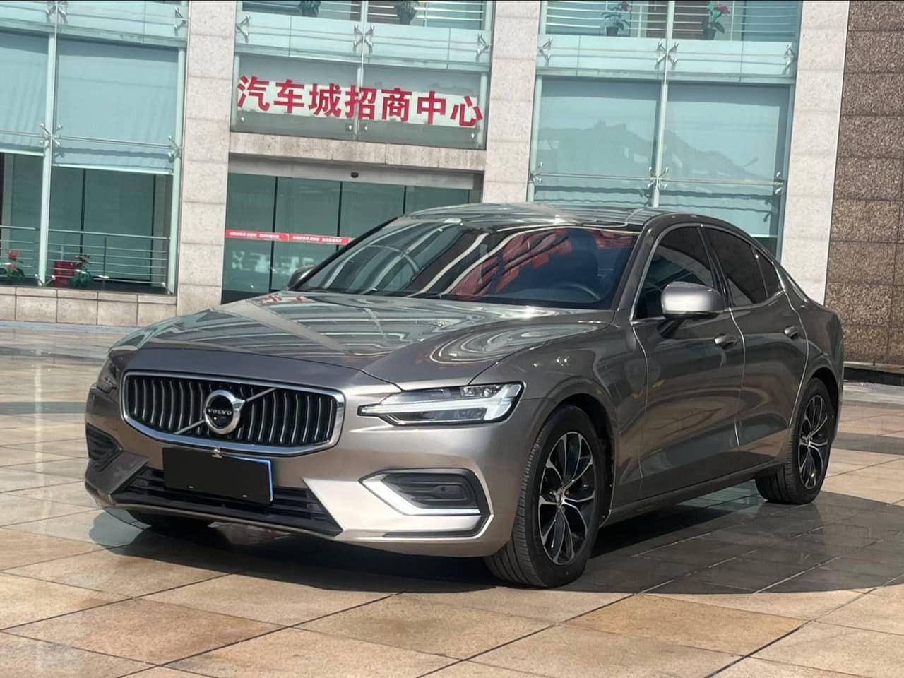 2021 Volvo S60; curated vehicle image