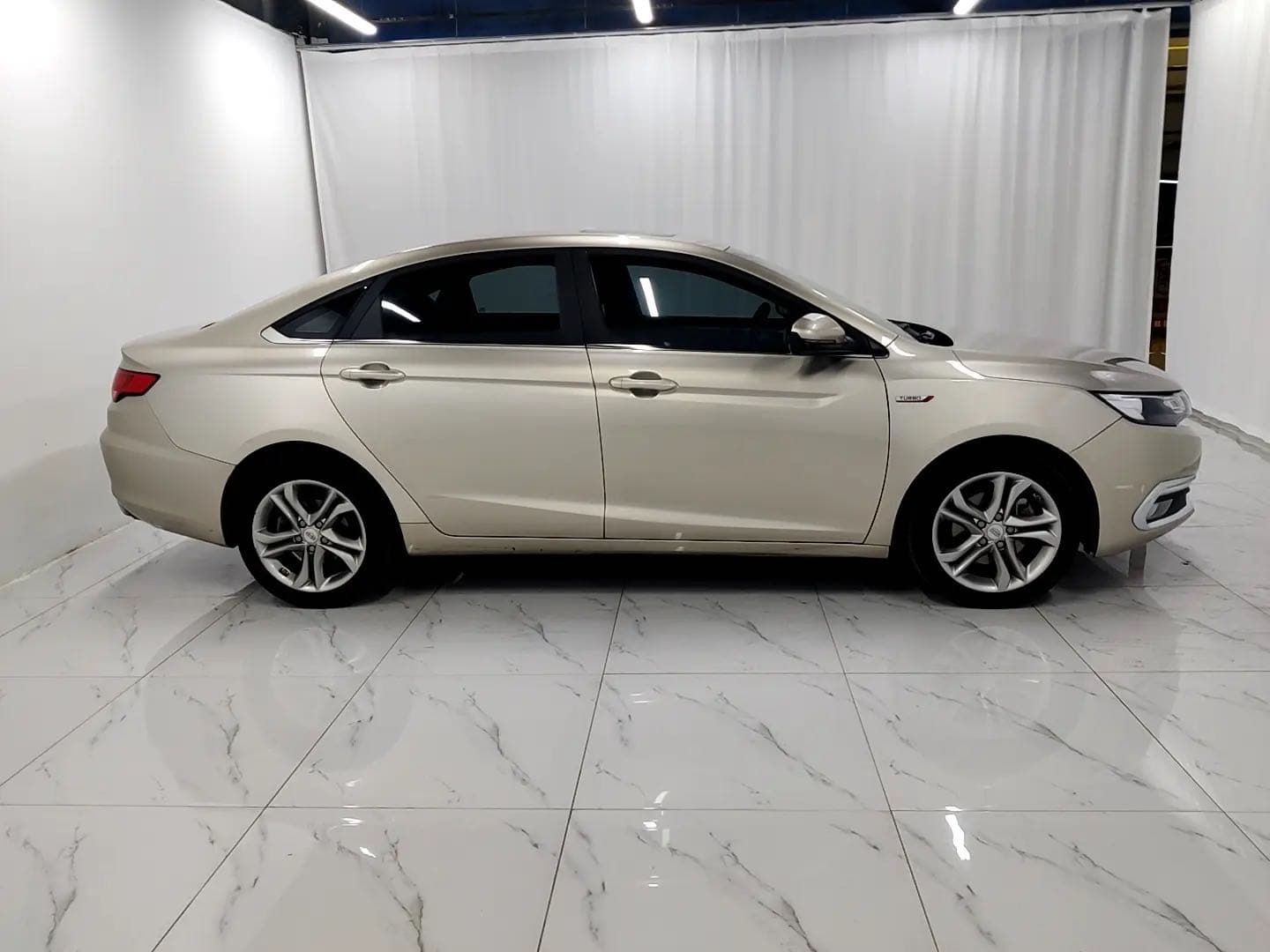 Geely Emgrand GL – 2017款 1.3T Automatic Prestige Edition photo 16