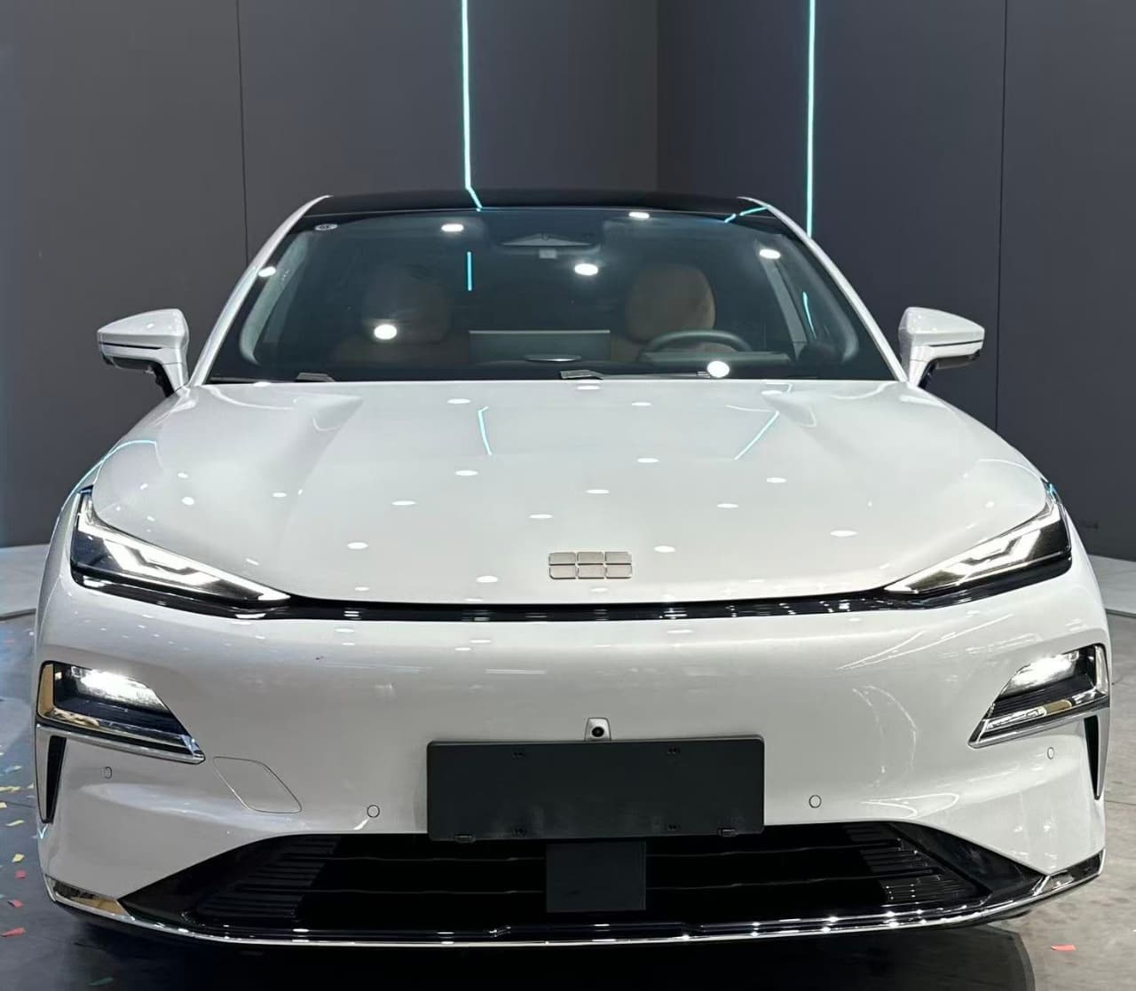 Geely Galaxy Xingyao 8 photo 3