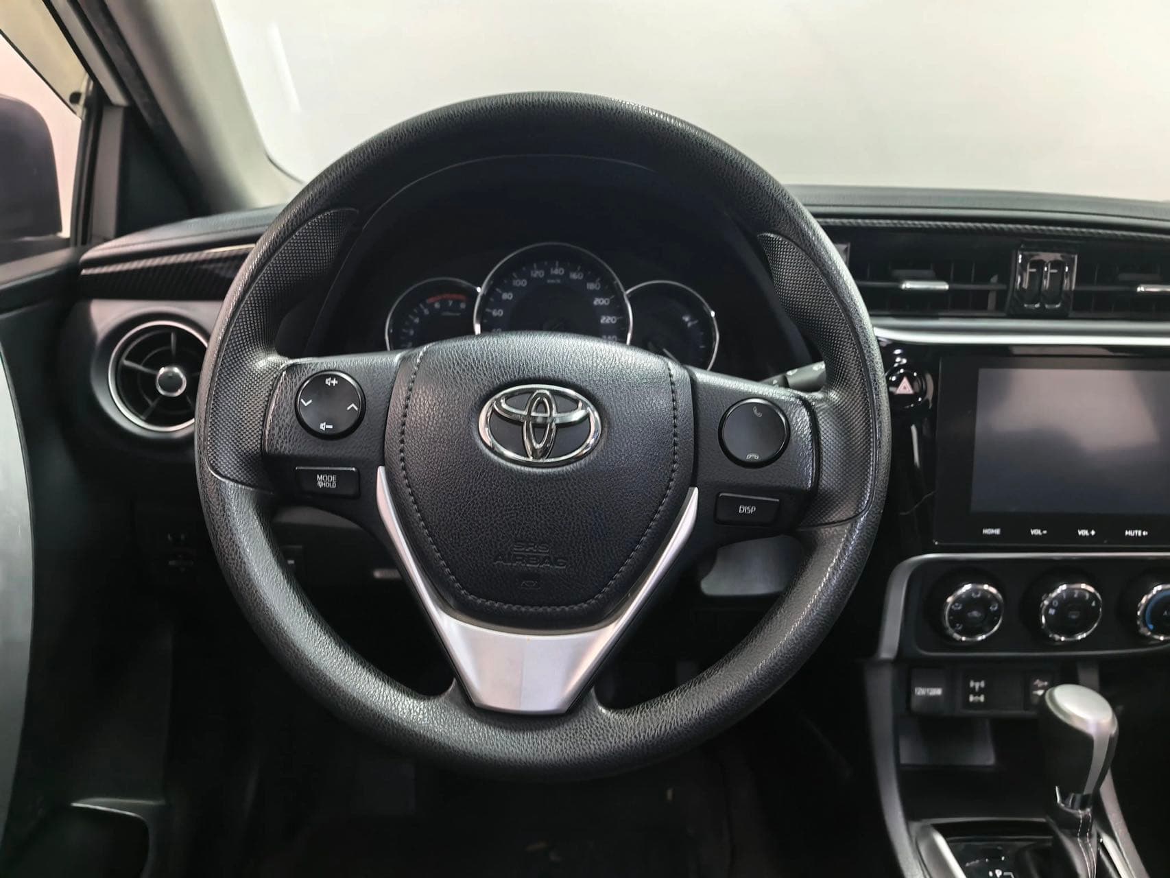 Toyota Levin – 2017款 1.2T V CVT Luxury Edition photo 2