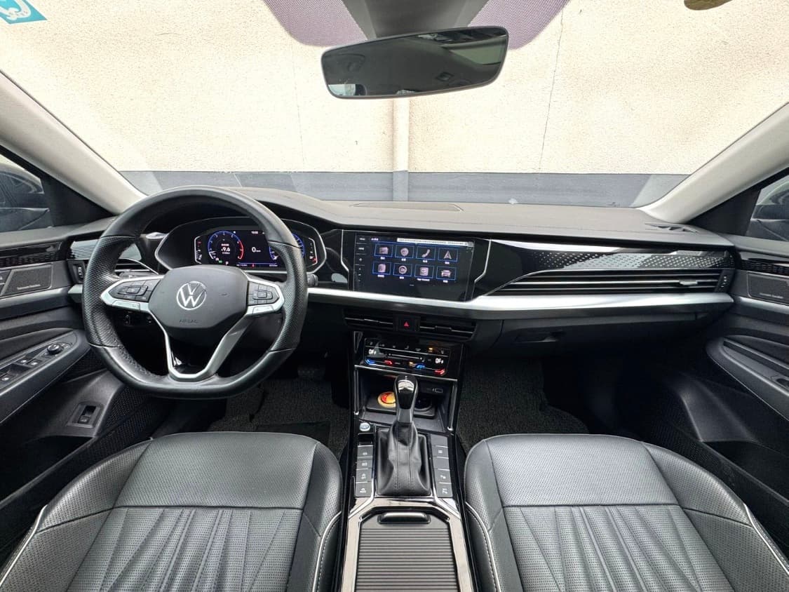 2022 Volkswagen Passat 380 Luxury Edition photo 4