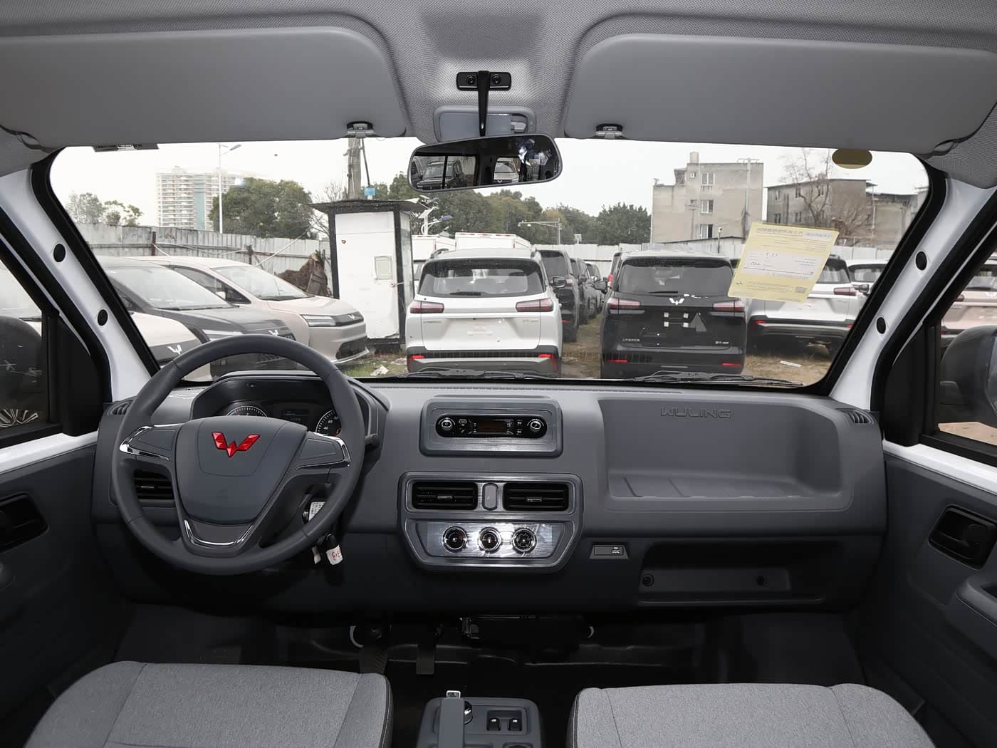 Wuling Yangguang 14-Seat Minibus Pure Electric Range: 440 km photo 4